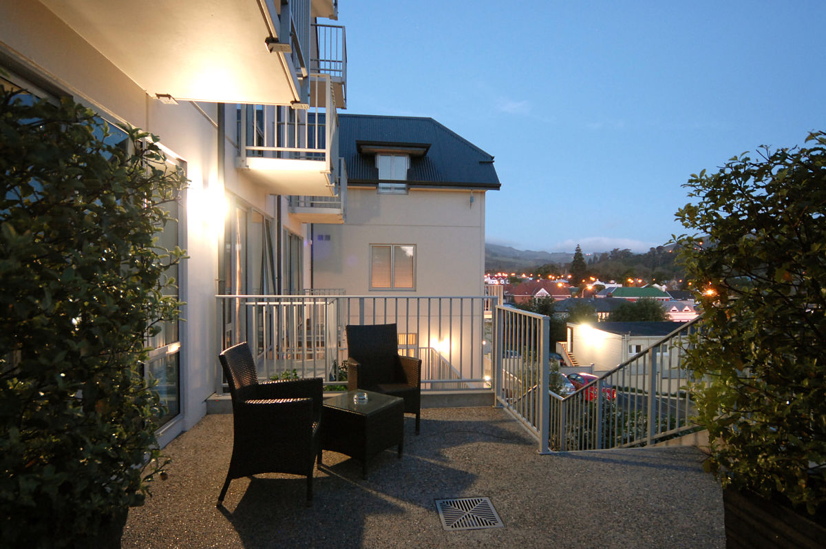 De Luxe Studio Apartments Bluestone on Luxury